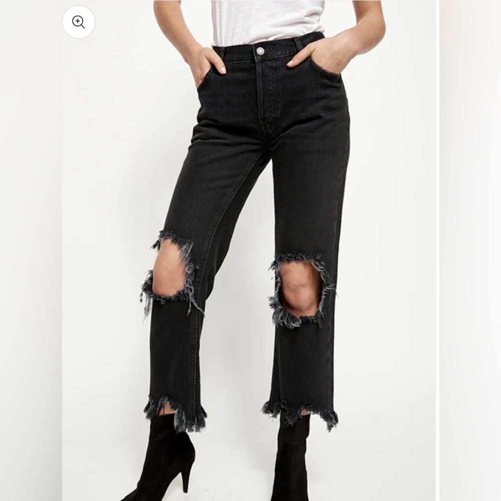 Free People We The Free Black Distressed Blown Knee Frayed Hem Jeans Size 30